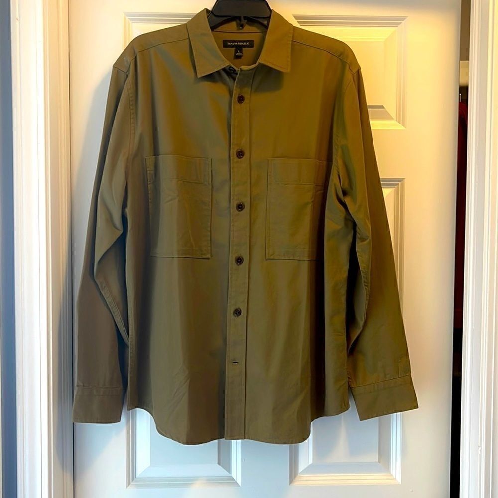 Banana Republic Oversized button down Shirt - Picture 2 of 6